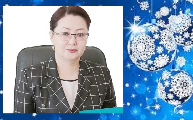 Дене киіміндегі өте кеуделі әйелдер фотогалереясы Семіз латиналар жігіттердің әтештеріне ұрады