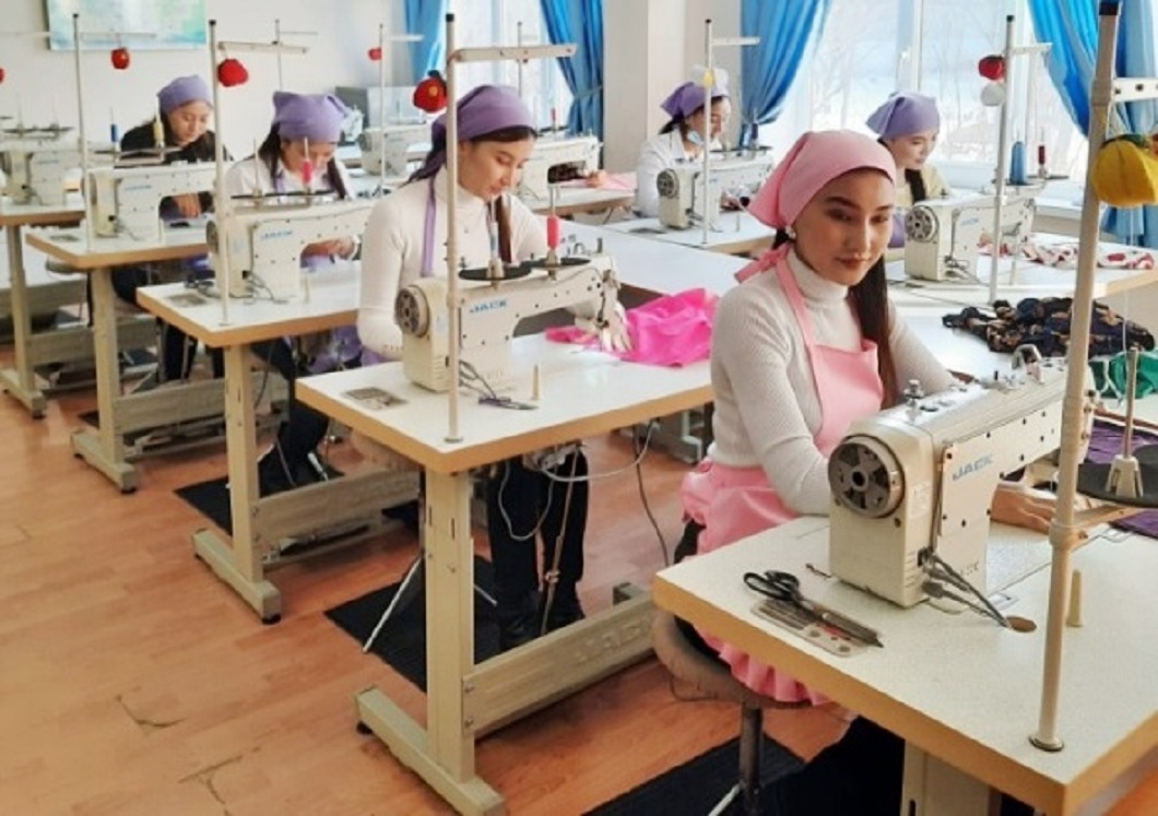 Анимациялық секс бейнелері Айқайлаған қаншық куннилингусқа шалдығады