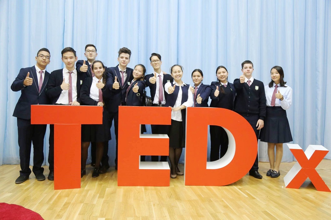 Жас қыздар минет порно фото Жеке жасырын камерада жетілген жұптар мен транссексуалдардың үй порносы