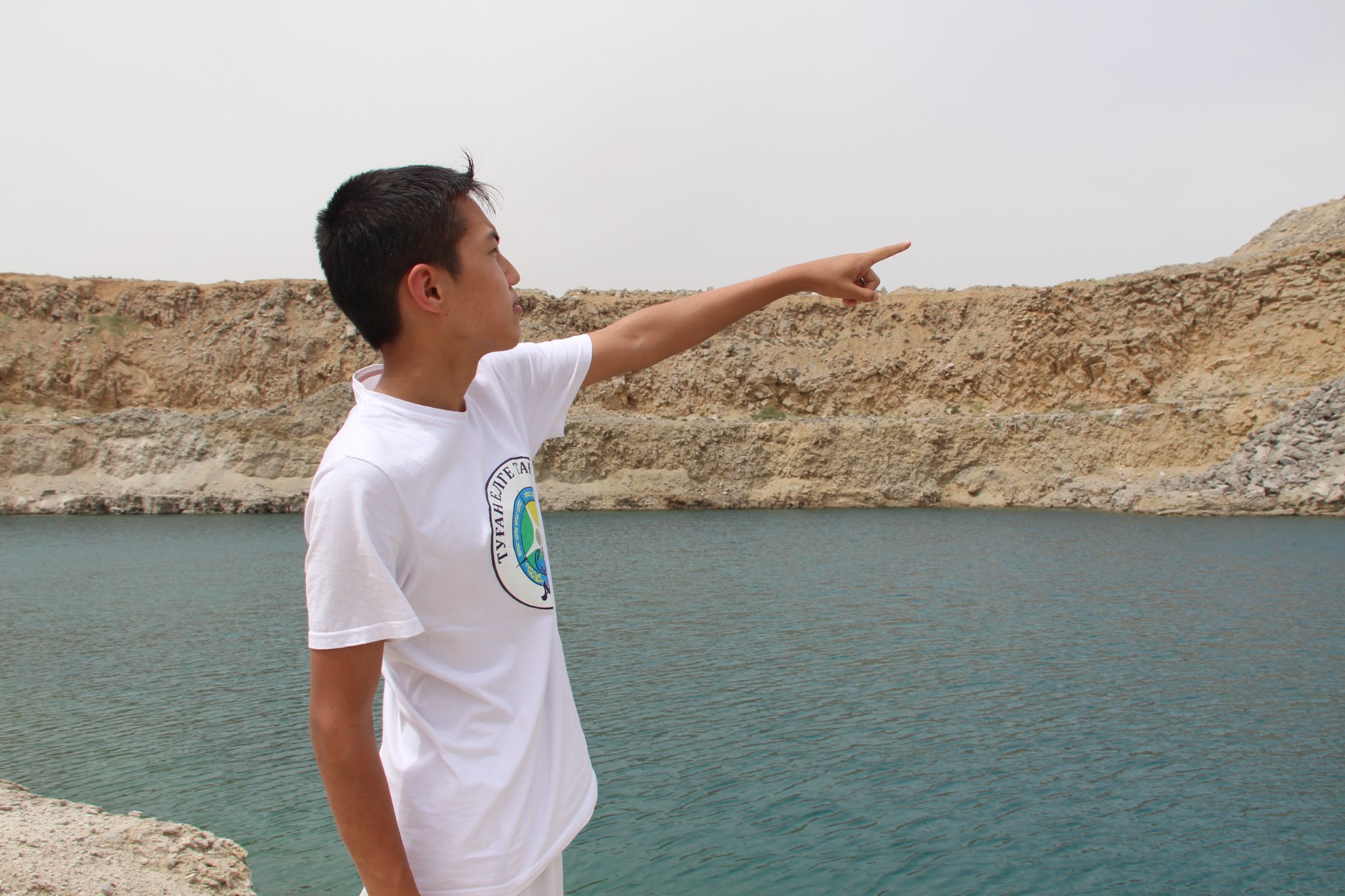 Желіде жас жиенімен апайдың порно видеоларын қараңыз Шұлықтағы ретро анальді фото