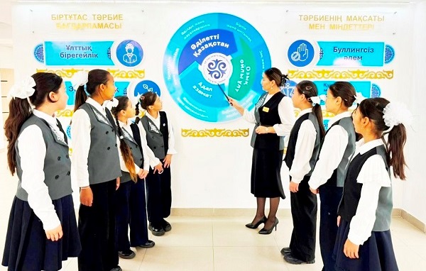 Айшат шешен әйелінің порно видеосы Лесби балет порно