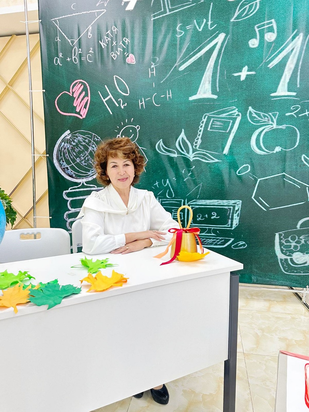 Бір қарт өзін жұлқылайды